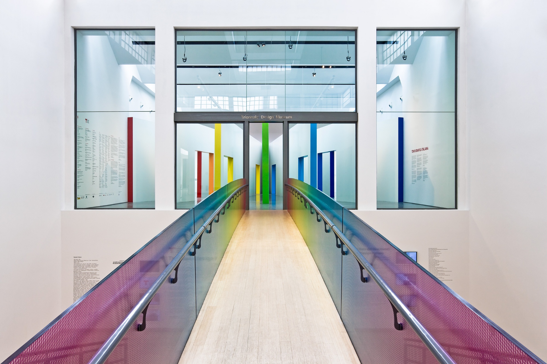 Triennale Design Museum — passerella e allestimento